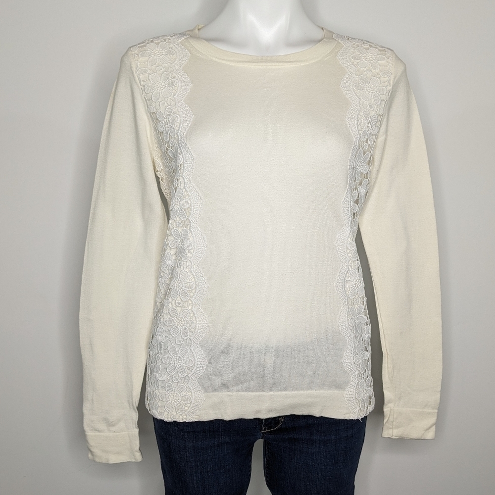 ✨3/$15 J Crew Factory white floral lace sweater M